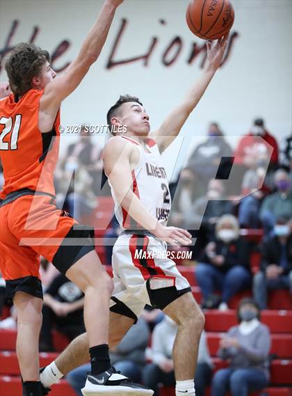Thumbnail 2 in Amanda-Clearcreek vs Liberty Union (OHSAA D3 Sectional Playoff) photogallery.