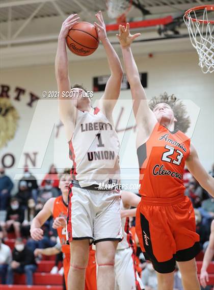 Thumbnail 1 in Amanda-Clearcreek vs Liberty Union (OHSAA D3 Sectional Playoff) photogallery.