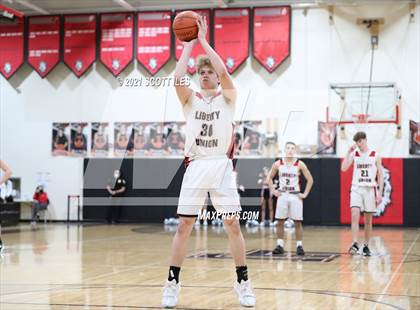 Thumbnail 1 in Amanda-Clearcreek vs Liberty Union (OHSAA D3 Sectional Playoff) photogallery.