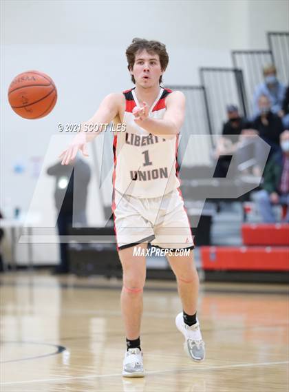 Thumbnail 1 in Amanda-Clearcreek vs Liberty Union (OHSAA D3 Sectional Playoff) photogallery.