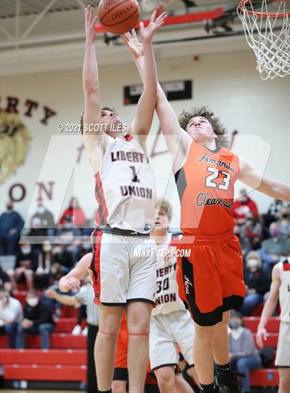 Thumbnail 3 in Amanda-Clearcreek vs Liberty Union (OHSAA D3 Sectional Playoff) photogallery.