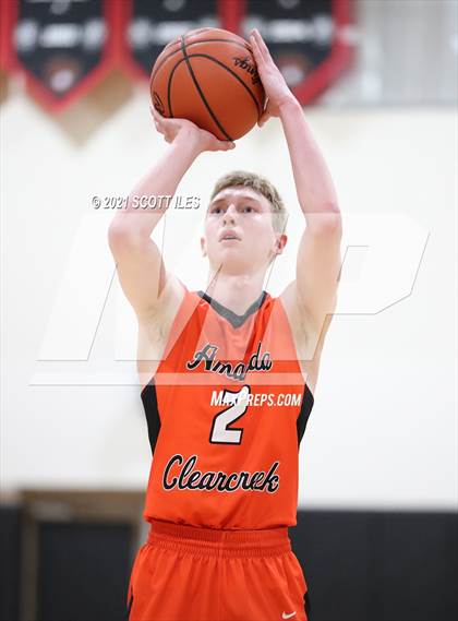 Thumbnail 3 in Amanda-Clearcreek vs Liberty Union (OHSAA D3 Sectional Playoff) photogallery.