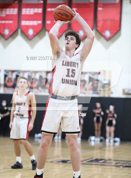 Thumbnail 2 in Amanda-Clearcreek vs Liberty Union (OHSAA D3 Sectional Playoff) photogallery.