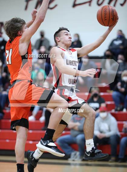 Thumbnail 1 in Amanda-Clearcreek vs Liberty Union (OHSAA D3 Sectional Playoff) photogallery.