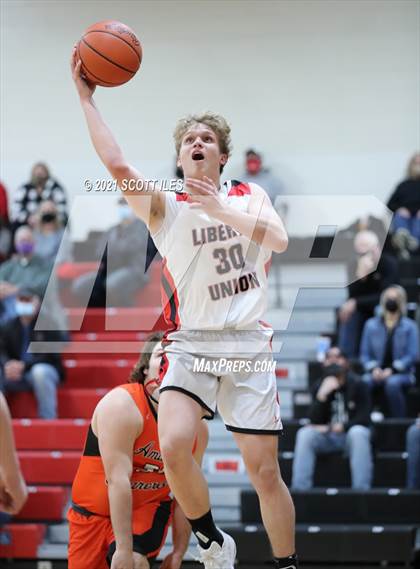 Thumbnail 3 in Amanda-Clearcreek vs Liberty Union (OHSAA D3 Sectional Playoff) photogallery.