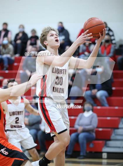 Thumbnail 1 in Amanda-Clearcreek vs Liberty Union (OHSAA D3 Sectional Playoff) photogallery.
