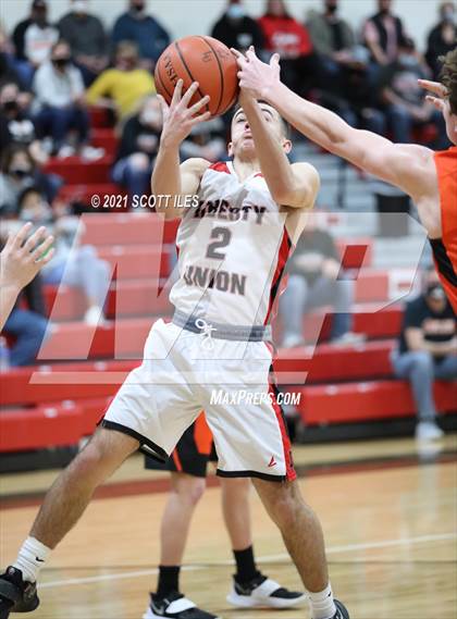 Thumbnail 2 in Amanda-Clearcreek vs Liberty Union (OHSAA D3 Sectional Playoff) photogallery.
