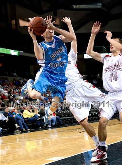 Thumbnail 3 in Boone County vs. Dixie Heights (KHSAA Ninth Region Semifinal) photogallery.