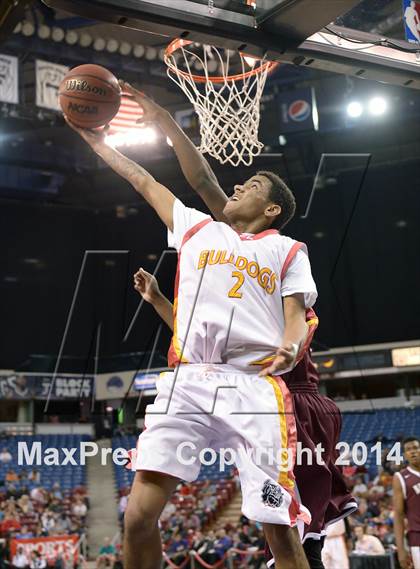 Thumbnail 1 in Natomas vs. Encina Prep (CIF SJS D4 Final) photogallery.