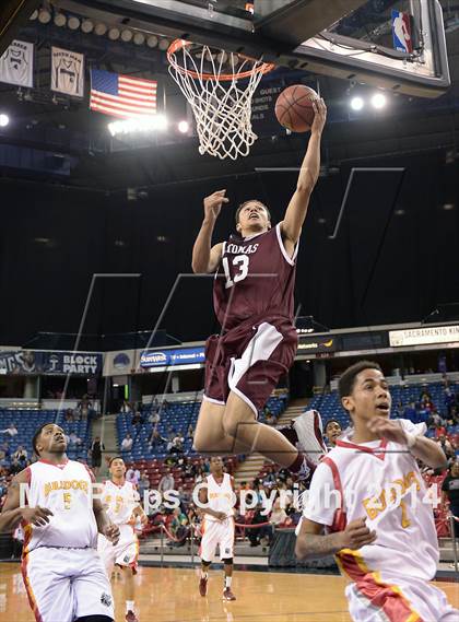 Thumbnail 2 in Natomas vs. Encina Prep (CIF SJS D4 Final) photogallery.