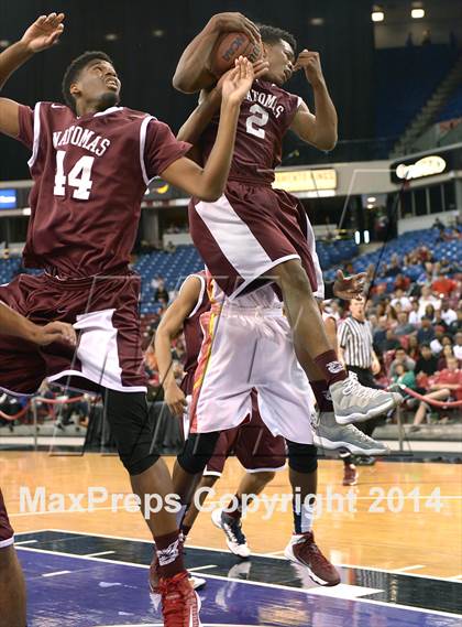 Thumbnail 3 in Natomas vs. Encina Prep (CIF SJS D4 Final) photogallery.
