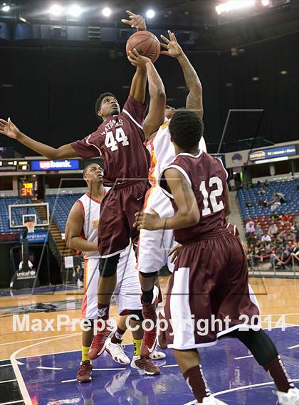 Thumbnail 1 in Natomas vs. Encina Prep (CIF SJS D4 Final) photogallery.