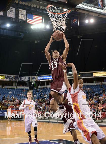 Thumbnail 2 in Natomas vs. Encina Prep (CIF SJS D4 Final) photogallery.