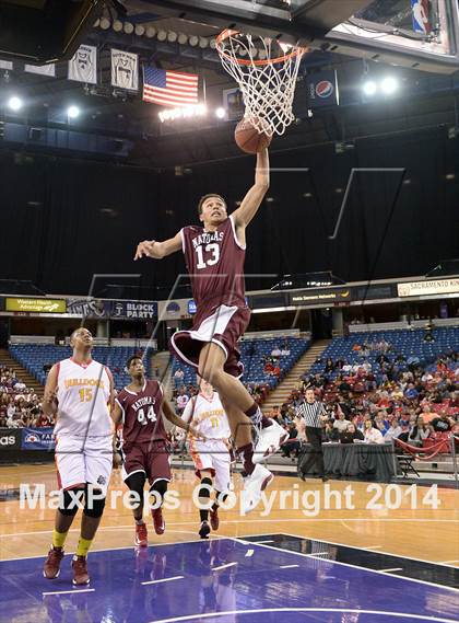 Thumbnail 1 in Natomas vs. Encina Prep (CIF SJS D4 Final) photogallery.