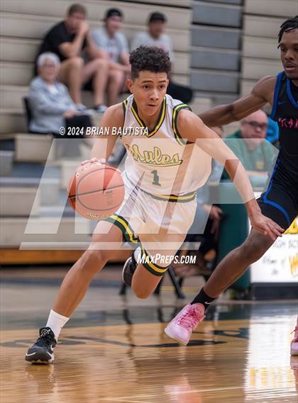 Thumbnail 2 in Kalaheo @ Leilehua photogallery.