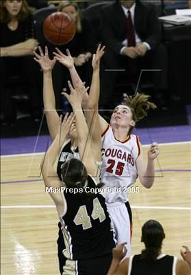 Thumbnail 3 in Archbishop Mitty vs. Carondelet (NorCal D2 Final)#2 photogallery.
