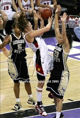 Thumbnail 1 in Archbishop Mitty vs. Carondelet (NorCal D2 Final)#2 photogallery.