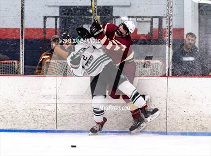 Thumbnail 3 in Arlington vs. Austin Prep photogallery.