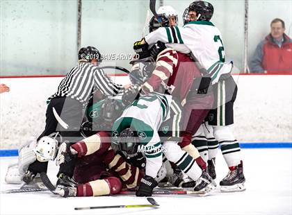 Thumbnail 3 in Arlington vs. Austin Prep photogallery.