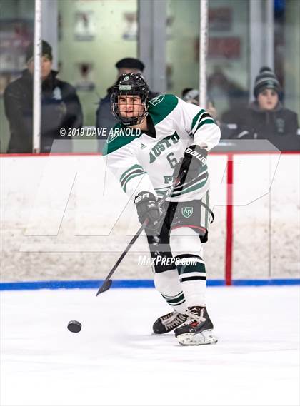 Thumbnail 3 in Arlington vs. Austin Prep photogallery.