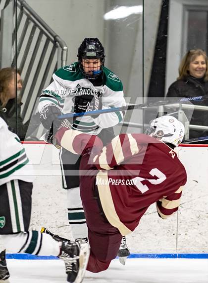 Thumbnail 3 in Arlington vs. Austin Prep photogallery.