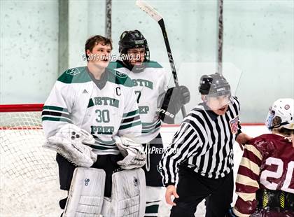 Thumbnail 2 in Arlington vs. Austin Prep photogallery.