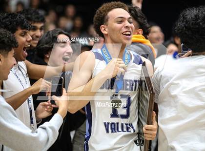 Thumbnail 2 in Dougherty Valley vs. De La Salle (CIF NCS Open Divison Final) photogallery.