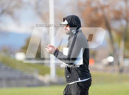 Thumbnail 2 in Loveland vs Dakota Ridge (CHSAA 4A 2nd round) photogallery.