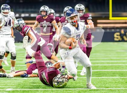 Thumbnail 3 in St. Thomas More vs. Lafayette Christian Academy (LHSAA Division II Select Final) photogallery.
