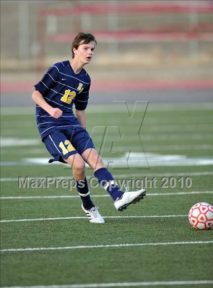 Thumbnail 2 in Highland Park vs Northwest (Little Elm Invitational) photogallery.
