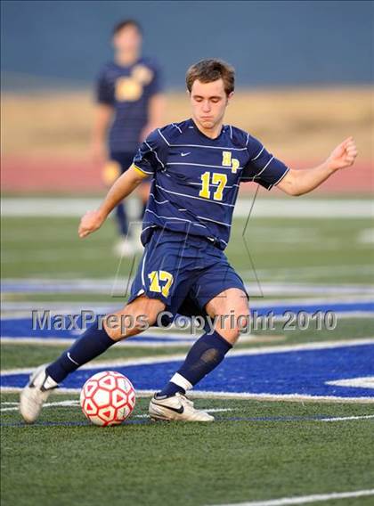Thumbnail 1 in Highland Park vs Northwest (Little Elm Invitational) photogallery.
