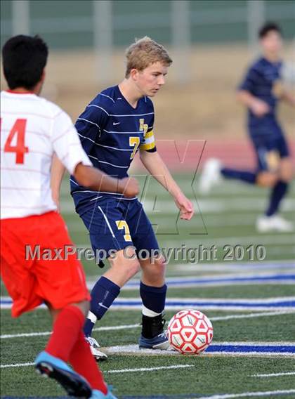 Thumbnail 2 in Highland Park vs Northwest (Little Elm Invitational) photogallery.