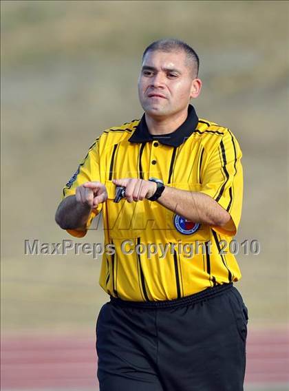 Thumbnail 3 in Highland Park vs Northwest (Little Elm Invitational) photogallery.