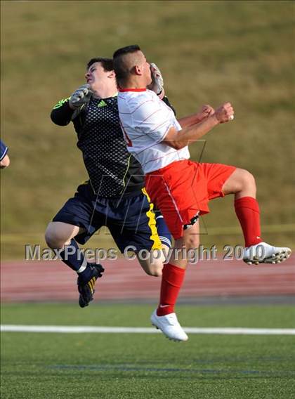 Thumbnail 2 in Highland Park vs Northwest (Little Elm Invitational) photogallery.