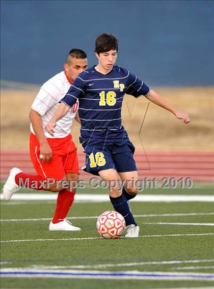 Thumbnail 1 in Highland Park vs Northwest (Little Elm Invitational) photogallery.