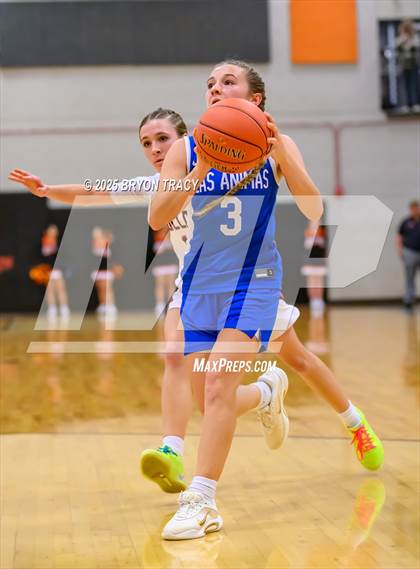 Thumbnail 3 in Las Animas @ Syracuse photogallery.