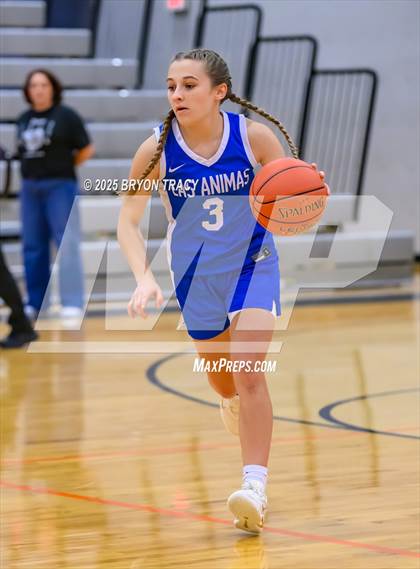 Thumbnail 2 in Las Animas @ Syracuse photogallery.