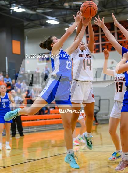 Thumbnail 2 in Las Animas @ Syracuse photogallery.