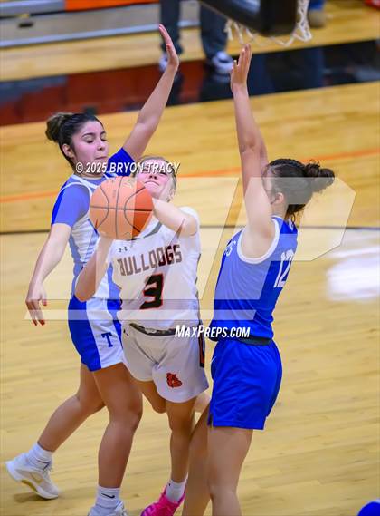 Thumbnail 2 in Las Animas @ Syracuse photogallery.