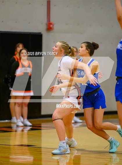 Thumbnail 2 in Las Animas @ Syracuse photogallery.