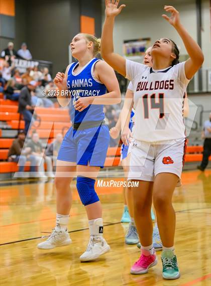 Thumbnail 2 in Las Animas @ Syracuse photogallery.