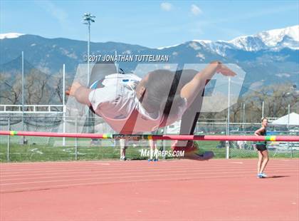 Thumbnail 3 in Doherty Spartan Invitational photogallery.