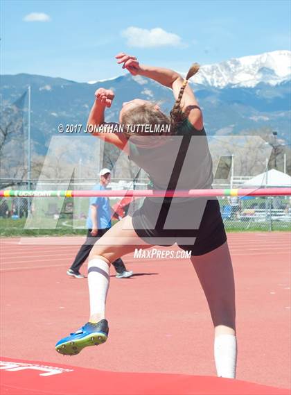 Thumbnail 3 in Doherty Spartan Invitational photogallery.
