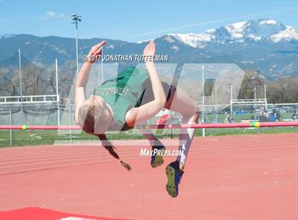 Thumbnail 3 in Doherty Spartan Invitational photogallery.