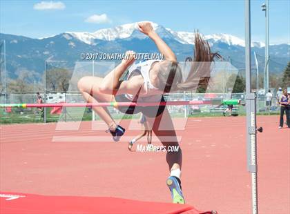 Thumbnail 2 in Doherty Spartan Invitational photogallery.