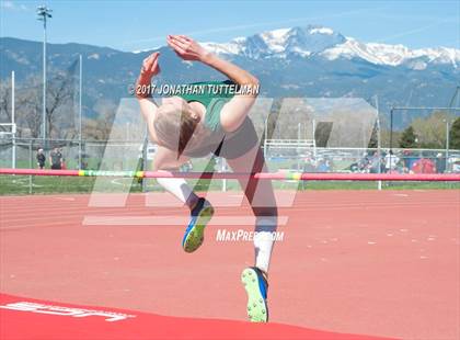 Thumbnail 2 in Doherty Spartan Invitational photogallery.