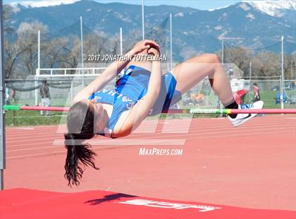 Thumbnail 3 in Doherty Spartan Invitational photogallery.