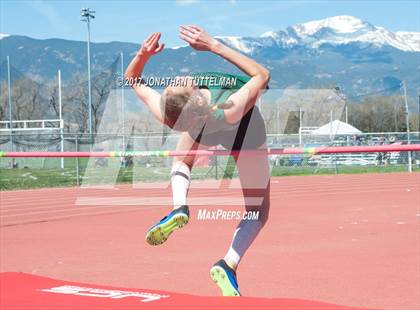 Thumbnail 3 in Doherty Spartan Invitational photogallery.