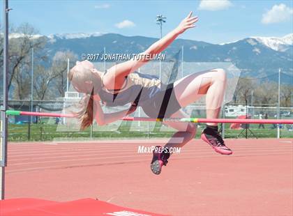 Thumbnail 3 in Doherty Spartan Invitational photogallery.