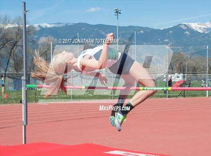 Thumbnail 2 in Doherty Spartan Invitational photogallery.